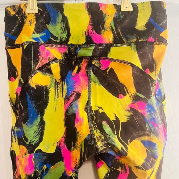 Lululemon Abstract Leggings - Picture 5 of 7